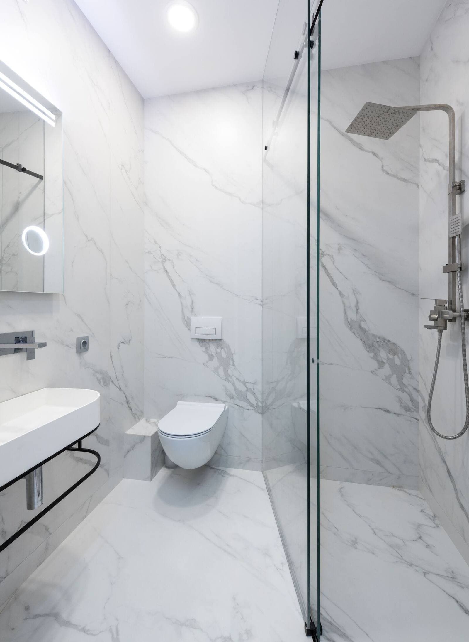 Salle de bains rénovée à Champigny-sur-Marne avec douche à l'italienne